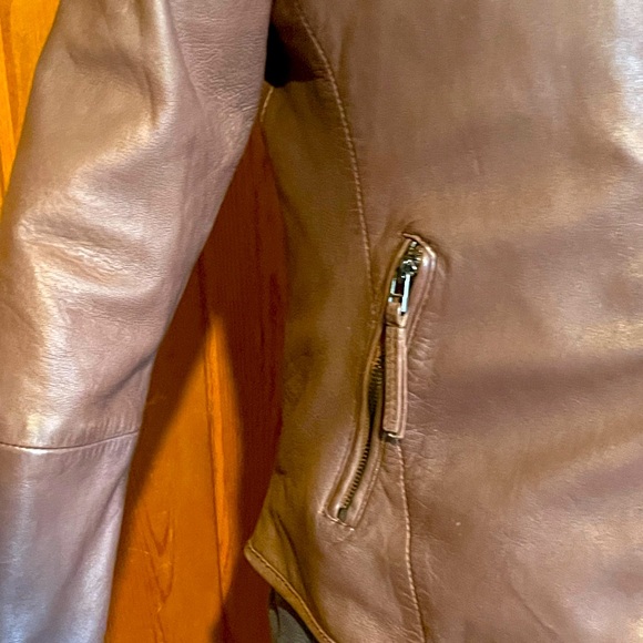 ❤️Elie TAHARI🌺100% Genuine Leather🌺Women’s Large Jacket. Made in Pakistan. - Picture 10 of 13